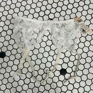 NWT vintage carnival garter belt lace size small